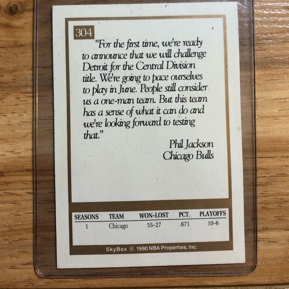 Phil Jackson Card 1990 SkyBox Chicago Bulls NBA #304 90s Vintage Basketball Chi - Picture 2 of 2